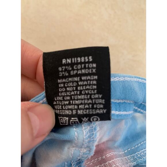 K.I.M by Kim tigers tyedye fringe denim shorts woman’s size medium/large - Picture 4 of 8